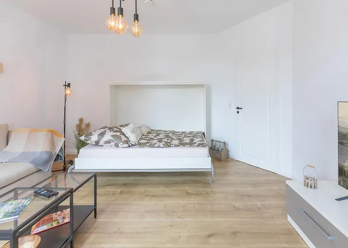 Buchenheinrich Ellis Groot Stuuv * Garding